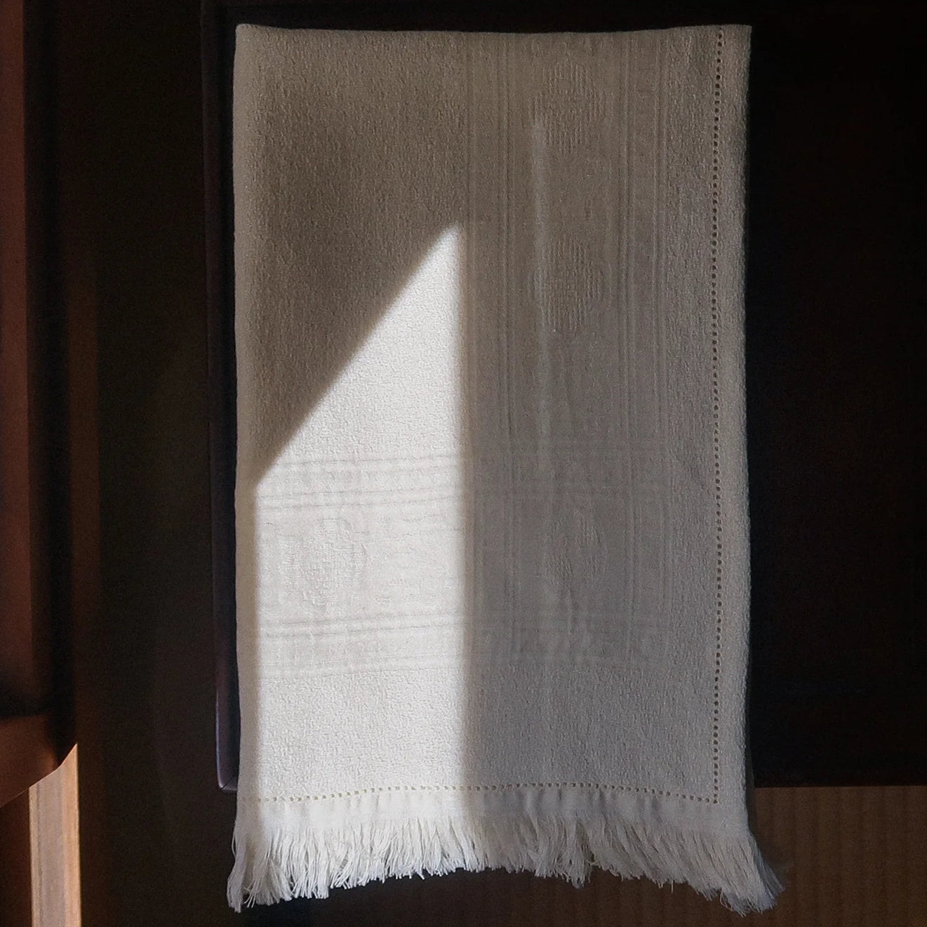 Garlands Guest Towel