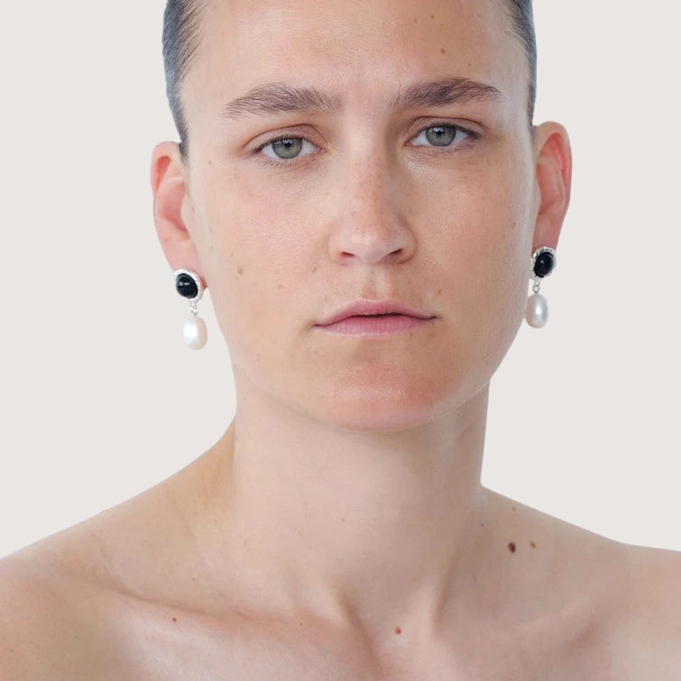 Emma Pearl Earrings