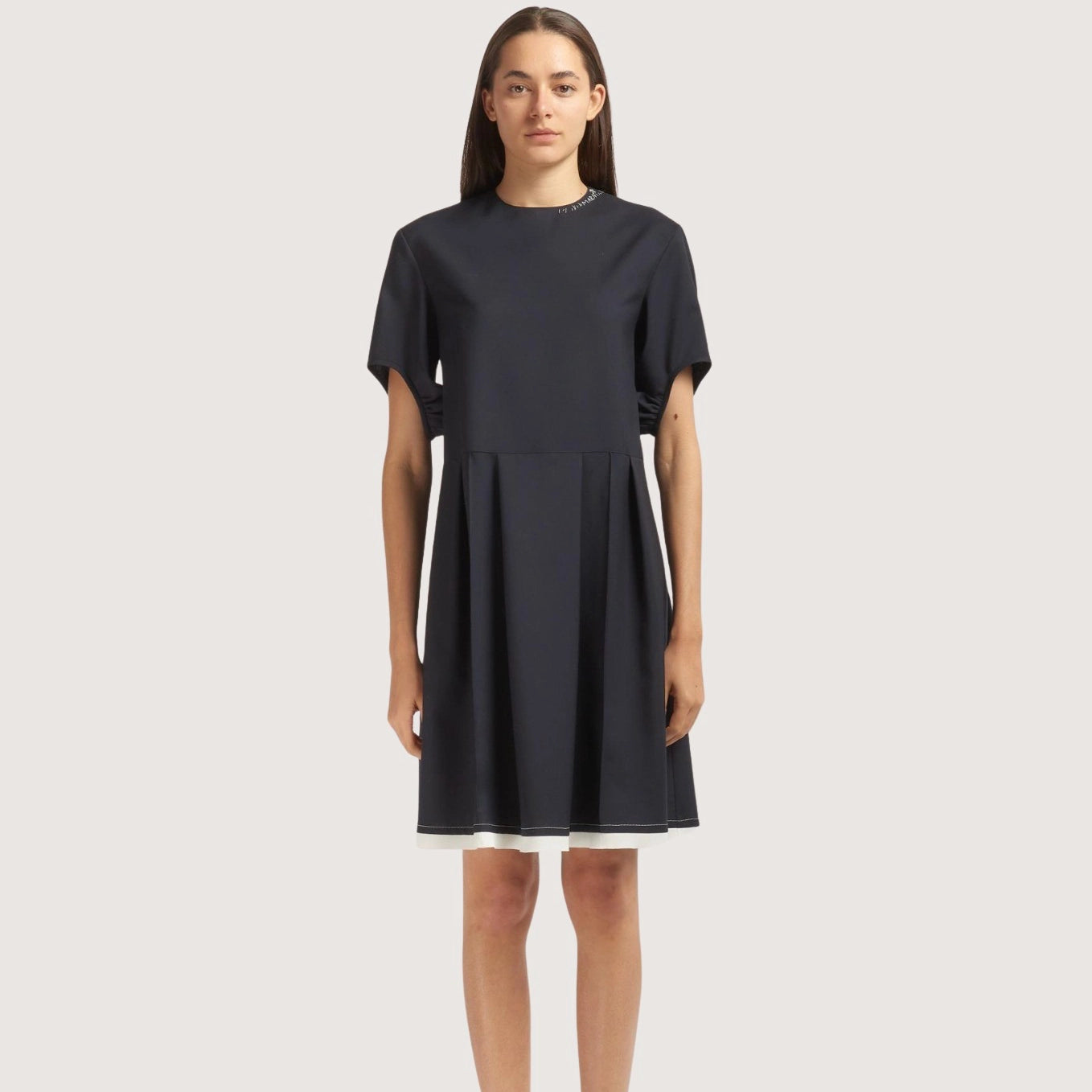 Lose Dress with Embrodery