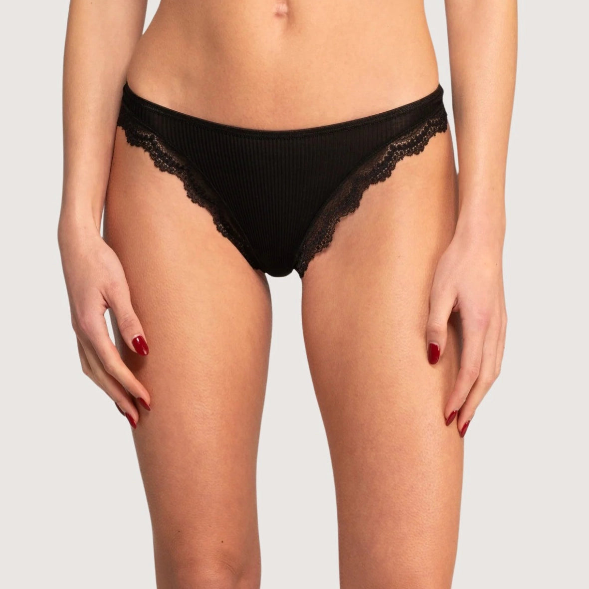 Cotton Thong With Leavers - 3167