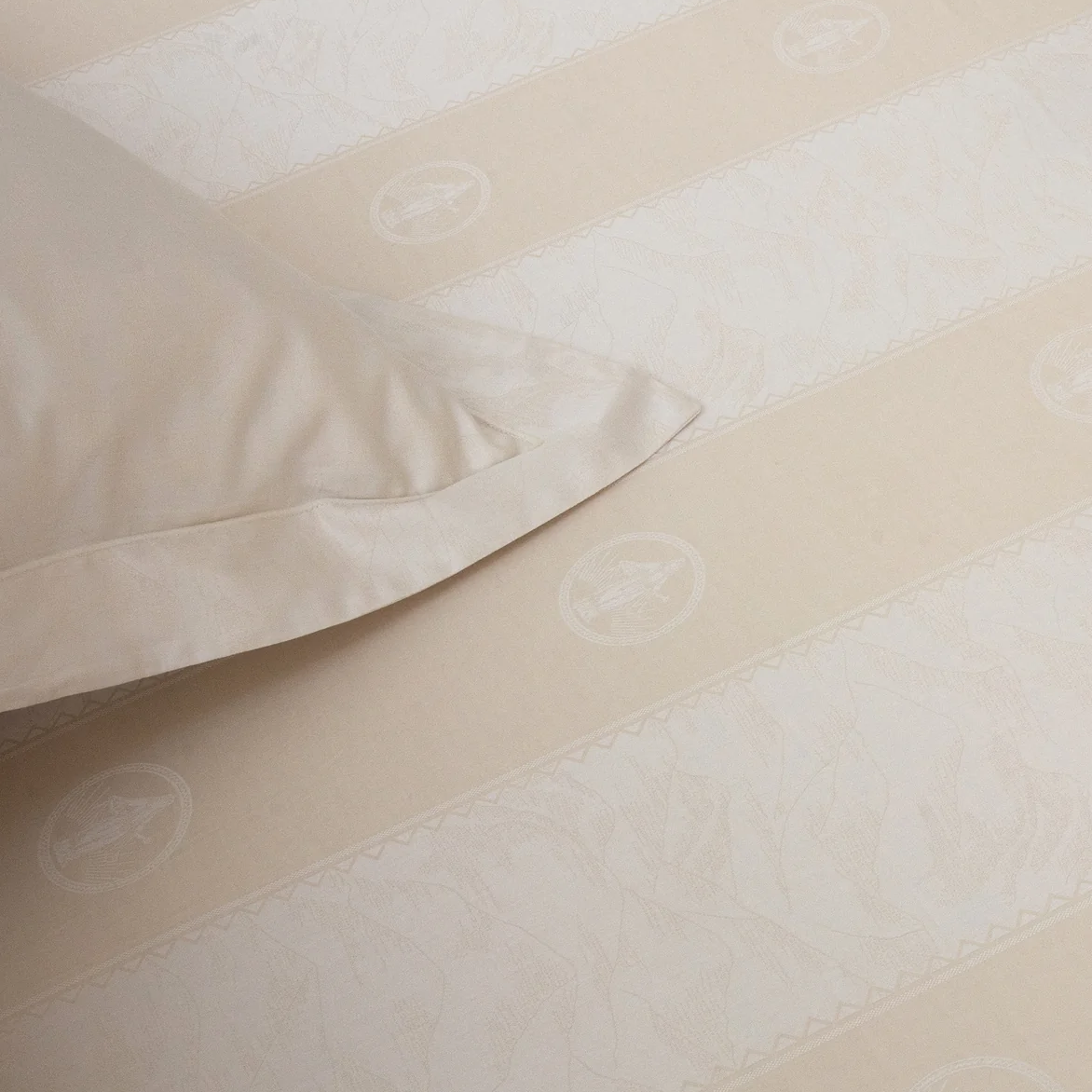 Yduns Lace Flat Sheet