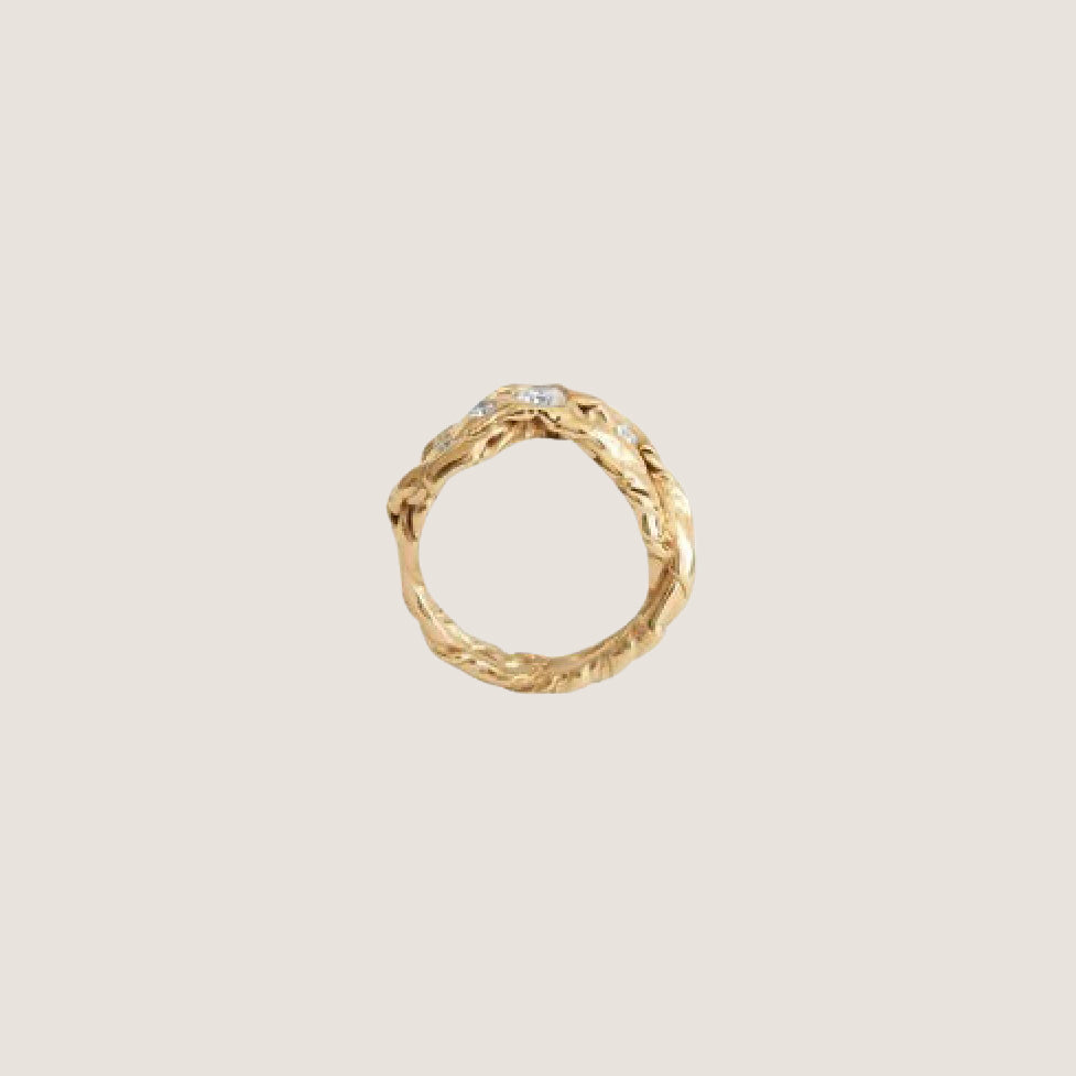 Aubertii Diamond Ring