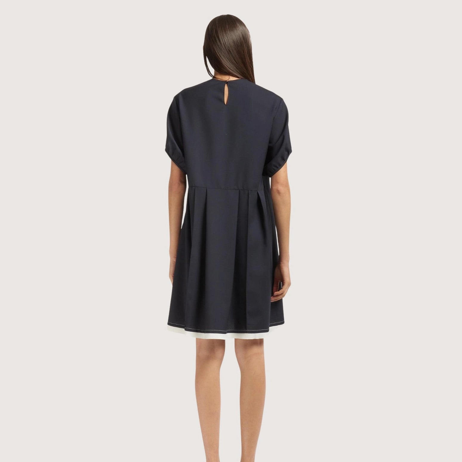 Lose Dress with Embrodery