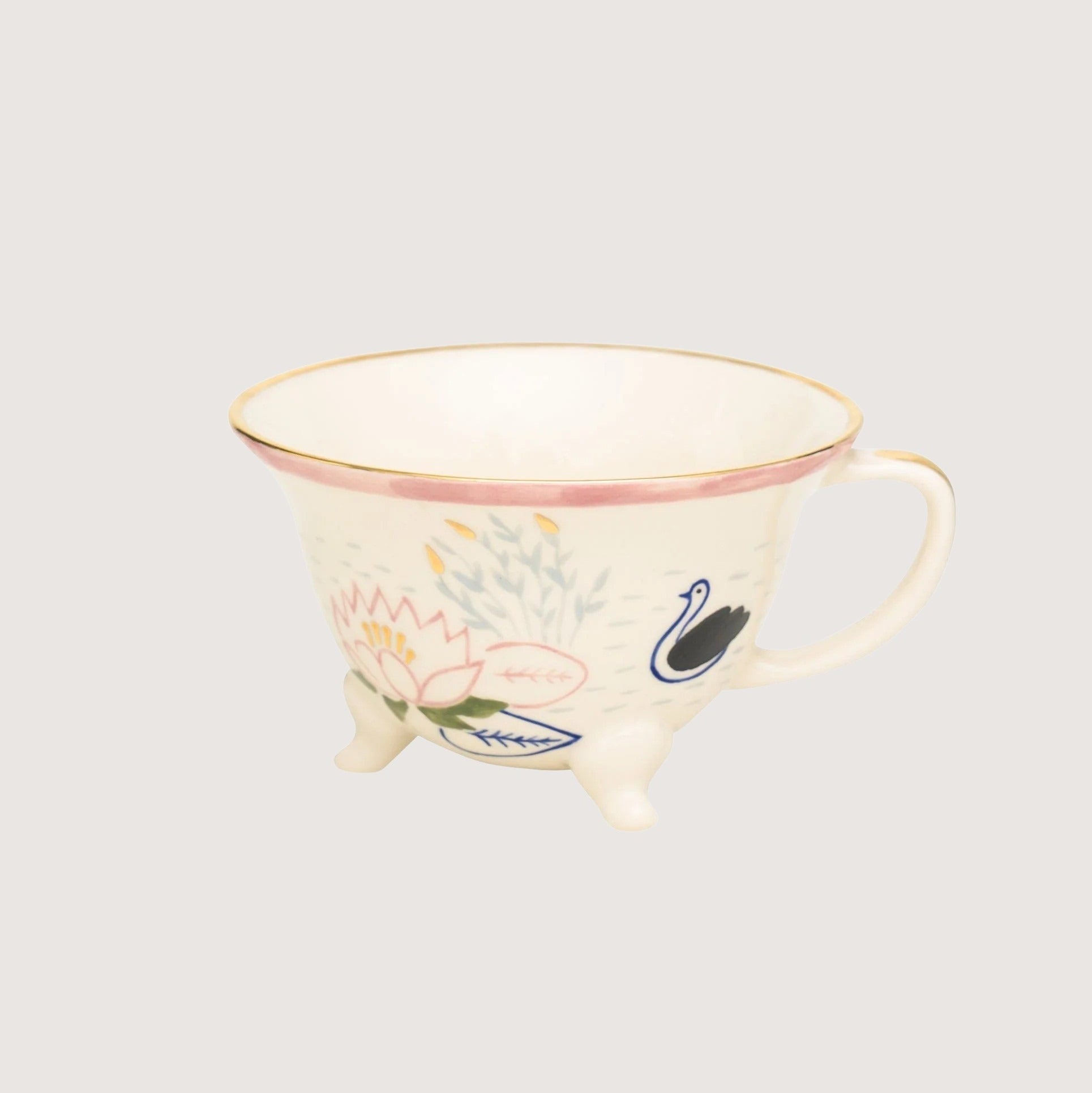 Cup Naive Pond